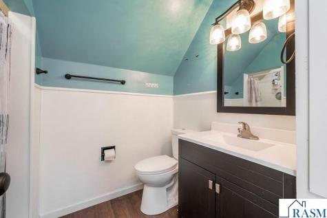 216 E 1st Street Blue Earth MN 56013
