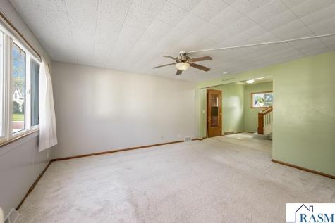 216 E 1st Street Blue Earth MN 56013