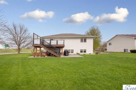 2101 Red Tail Lane North Mankato MN 56003