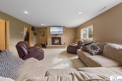 2101 Red Tail Lane North Mankato MN 56003