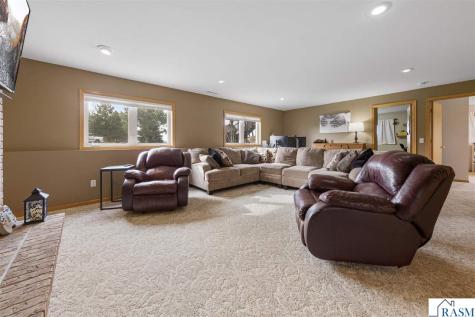 2101 Red Tail Lane North Mankato MN 56003