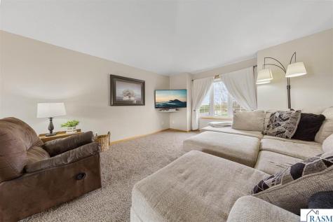 2101 Red Tail Lane North Mankato MN 56003