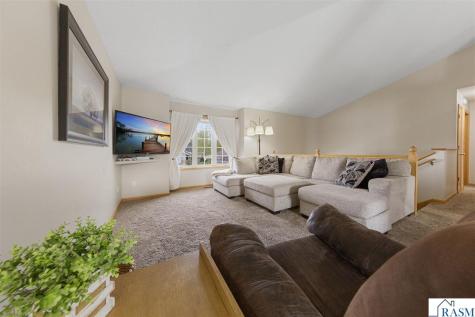 2101 Red Tail Lane North Mankato MN 56003