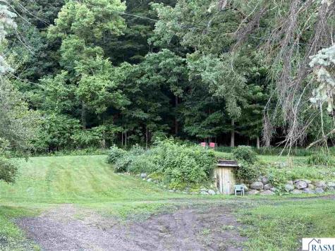 48050 Old River Bluff Road St. Peter MN 56082