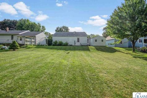 506 N 9th Street Mountain Lake MN 56159