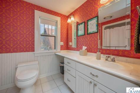 406 W Lewis Street Mankato MN 56001