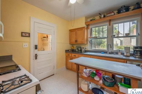 406 W Lewis Street Mankato MN 56001