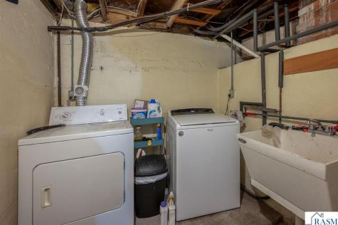 406 W Lewis Street Mankato MN 56001