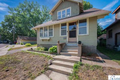 406 W Lewis Street Mankato MN 56001