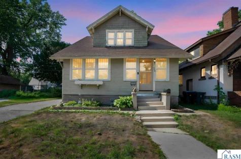 406 W Lewis Street Mankato MN 56001