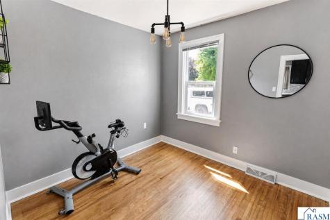 192 Long Street Mankato MN 56001