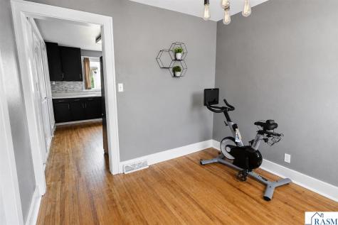 192 Long Street Mankato MN 56001