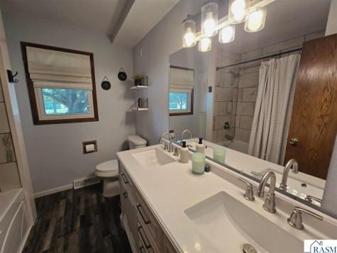 1204 SE 8th Street Waseca MN 56093