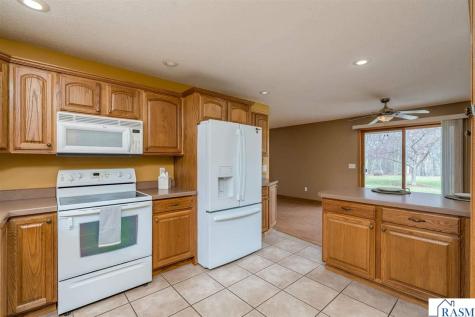 100 Crystal Lane Mankato MN 56001
