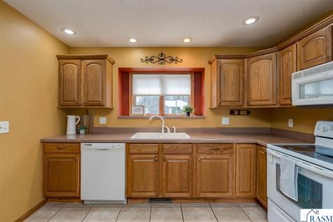 100 Crystal Lane Mankato MN 56001