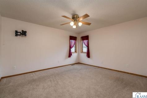 100 Crystal Lane Mankato MN 56001