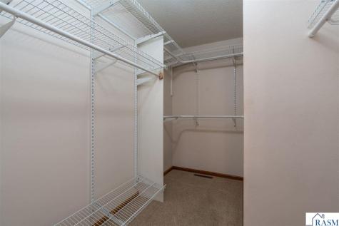 100 Crystal Lane Mankato MN 56001