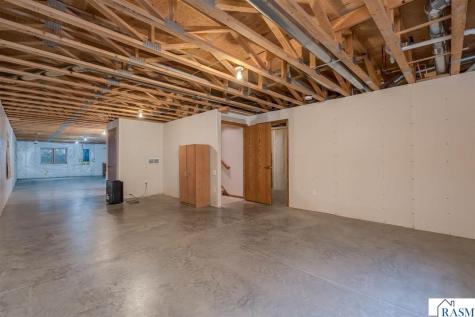 100 Crystal Lane Mankato MN 56001