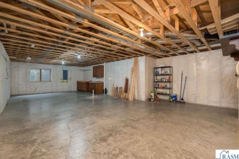 100 Crystal Lane Mankato MN 56001