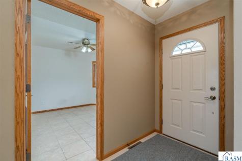 100 Crystal Lane Mankato MN 56001