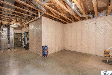 100 Crystal Lane Mankato MN 56001