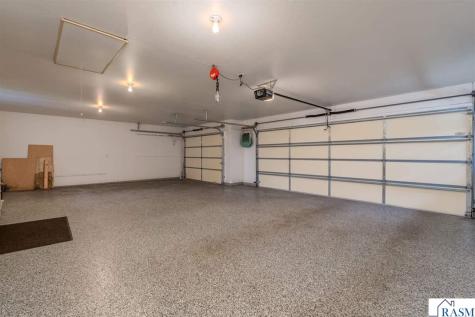 100 Crystal Lane Mankato MN 56001