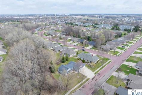 100 Crystal Lane Mankato MN 56001