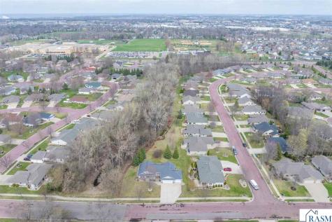 100 Crystal Lane Mankato MN 56001