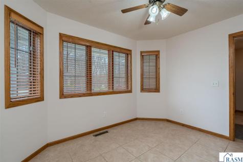 100 Crystal Lane Mankato MN 56001