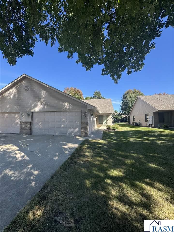 153 S Elm Street Belle Plaine MN 56011