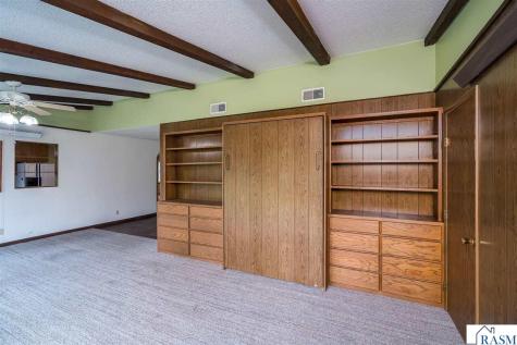 128 N Park Lane Le Sueur MN 56058
