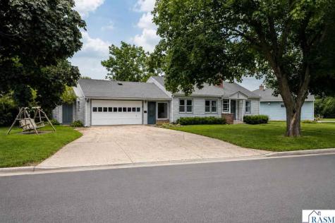 128 N Park Lane Le Sueur MN 56058