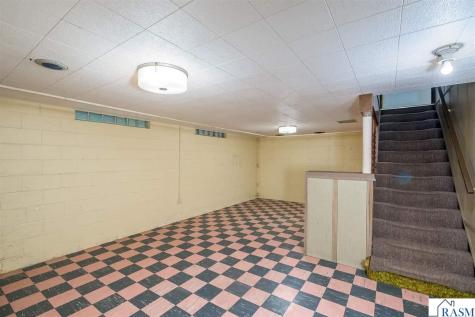128 N Park Lane Le Sueur MN 56058