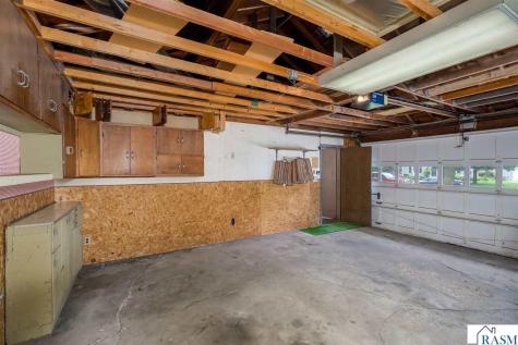 128 N Park Lane Le Sueur MN 56058