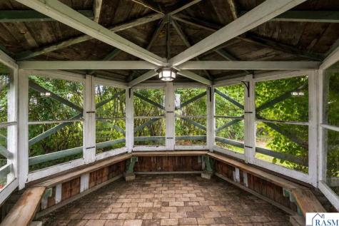 128 N Park Lane Le Sueur MN 56058