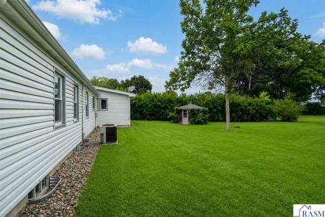128 N Park Lane Le Sueur MN 56058