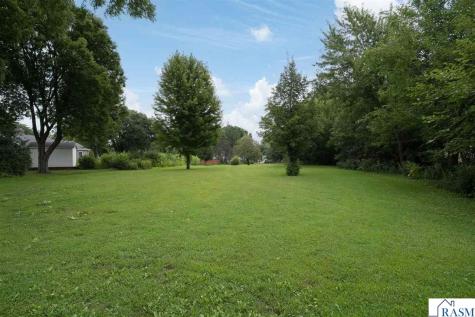 128 N Park Lane Le Sueur MN 56058