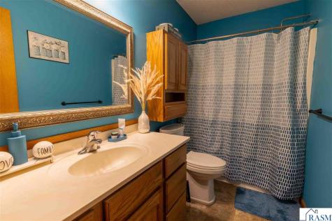112 Parkside Street Mankato MN 56001