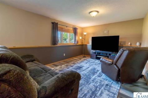 112 Parkside Street Mankato MN 56001