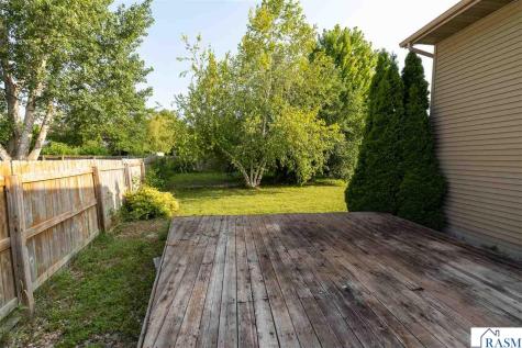 112 Parkside Street Mankato MN 56001