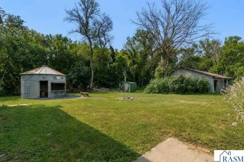 1024 Le Center Street Le Center MN 56057
