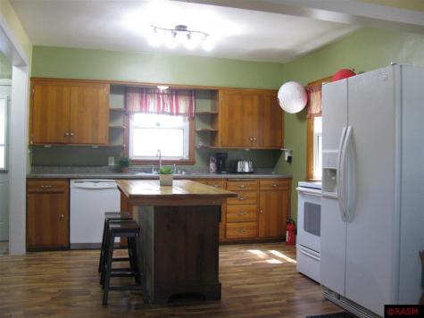 252 N Main Street Lake Crystal MN 56055