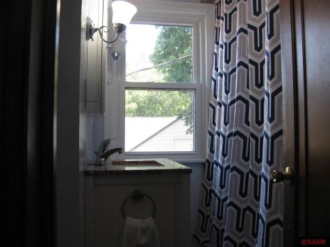 252 N Main Street Lake Crystal MN 56055