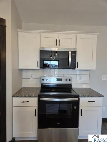 2405 Lake Avenue New Ulm MN 56073-1229
