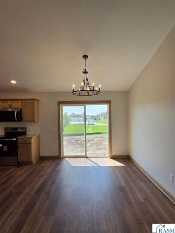 2405 Lake Avenue New Ulm MN 56073-1229