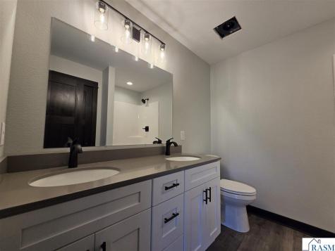 2405 Lake Avenue New Ulm MN 56073-1229