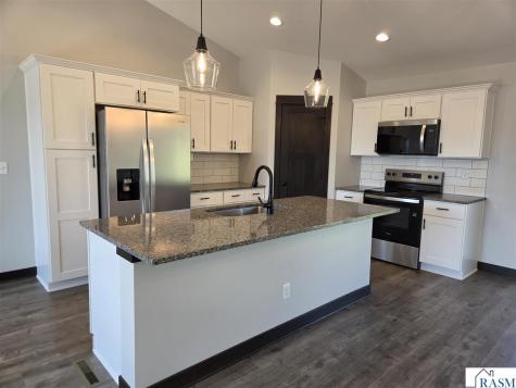 2405 Lake Avenue New Ulm MN 56073-1229