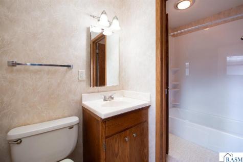 1808 Sunray Avenue Mankato MN 56001