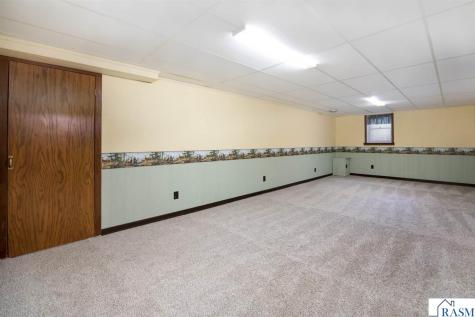 1808 Sunray Avenue Mankato MN 56001