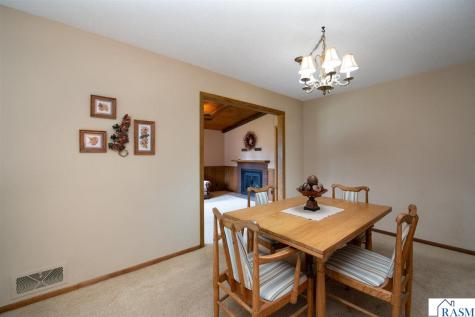 1808 Sunray Avenue Mankato MN 56001